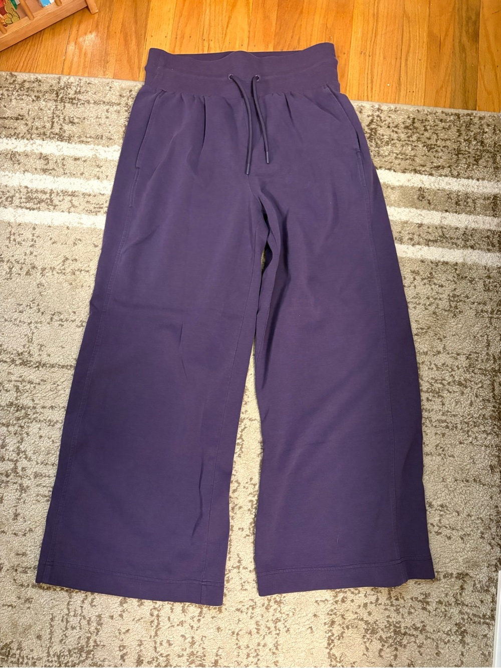 Old Navy wide-Leg athletic pants